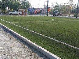 หลังติดตั้ง<br/>สนามฟุตบอลหญ้าเทียม สุพรรณบุรี